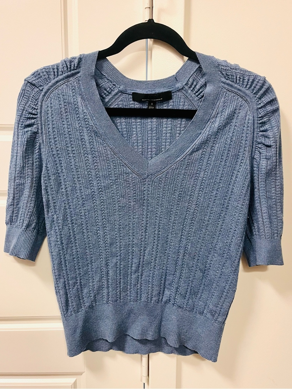 White House Black Market Blue V-Neck Puff Sleeve Knit Sweater Small